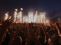 Chorvátsko zažilo NAJVÄČŠÍ koncert: Na kontroverzného speváka prišlo pol milióna ľudí!