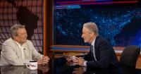 Jon Stewart doesn't mince words about Paramount's $16-million Trump settlement