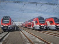 Železnice sa pri zadržiavaných platbách hrajú na slepú babu, testujú trpezlivosť odborov aj EÚ