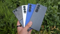 Samsung Galaxy Z Fold7 je mnohem tenčí než dřív, ale přišel o stylus a zdražil. Véčko Flip7 má větší vnější displej