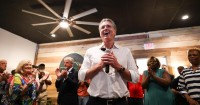 Newsom, mulling over 2028 presidential bid, woos Democratic faithful in South Carolina
