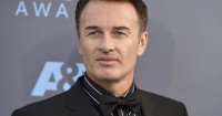 Julian McMahon's official cause of death revealed as family, fans mourn