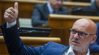 Fico bojuje s Bruselom ako taký žiak, ktorý nezvláda učivo, tvrdí Gröhling. Pri ruskom plyne sa podľa SaS dostal do pasce