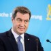 Bavorský premiér Söder zožal kritiku za selfie pri príchode do Ríma na pohreb pápeža
