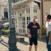 Napadení v Karlových Varech: Ruský turista zaútočil na novináře Jiřího Hynka