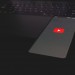 Práh pro registraci youtuberů: půl milionu zhlédnutí, 52 videí a příjem 50.000 Kč za rok