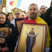 V Rumunsku sa začali opakované voľby prezidenta, favoritom je George Simion, 'náhradník' Georgesca