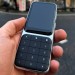 Sidefone je jednoduchý telefon s Androidem a vyměnitelnými klávesnicemi. Vydrží nabitý až 8 dní