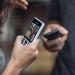 Při focení telefonem jsme zpohodlněli, všechno dělá automatika. Lepšího fotografa z vás ale udělá hloupý mobil