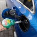 Slovensko už nemá najdrahší benzín v regióne, predbehli nás Rakúšania. Ceny palív padajú, dokedy to vydrží?