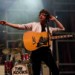 VIDEO: I v klipu "If They Could Only Know" sázejí The Kooks na osvědčenou vintage atmosféru