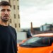 Možná nejlepší fotbalový obránce světa ukázal své nové auto, zářit v něm bude míle na všechny strany