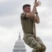 ŽIVĚ: Vojenská přehlídka v USA. Země oslavuje vznik armády i Trumpovy narozeniny