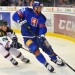 S Čechmi aj so Slovákmi je to rovnaké. Slafkovský musí niektoré veci zobrať jedným uchom dnu a druhým von, Nemec má do NHL ťažšiu cestu