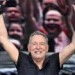 ‚Nejlepší show na světě‘. Bruce Springsteen v neděli vystoupí na odloženém koncertu v Praze