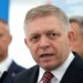 Setrvání v NATO? Slovensku by v současné době zbrojení svědčila neutralita, řekl Fico
