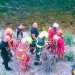 Prúd rieky unášal muža v Banskej Bystrici! Policajti s hasičmi ho zachránili