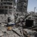 Izraelci zabili v Gaze dalších 72 Palestinců, část čekala na humanitární pomoc, hlásí tamní civilní obrana