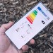 EU spustila rejstřík s energetickými štítky pro telefony a tablety. Chybí v něm ale známé prodejní názvy