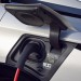Další značka přiznává, že bude muset předělat svůj elektromobil na spalovací pohon, asi nepomáhá ani spojení s prezidentem