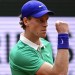 Sinner narazí v semifinále na Djokoviča, ktorý zdolal Cobolliho