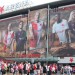 FOTOGALERIE: Červenobílá záplava. Eden je od dopoledne v obležení fanoušků