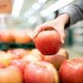 Myslíte si, že si kupujete jablko plné vitamínov, no opak je pravdou: Takto spoznáte, či je naozaj zdravé