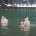 Škandál v známej dovolenkovej destinácii: VIDEO Nahí a opití Rusi sexovali v mori