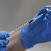 Umelá inteligencia navrhla novú vakcínu. Vedci ju prvýkrát testovali na ľuďoch