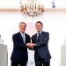Macron a Carney chcú posilniť väzby Kanady a Európy v čase globálneho napätia
