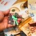 Prieskum: Slováci by výhru 200‑tisíc eur dali najmä do bývania a dlhov