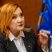 Sněmovna v úvodním kole podpořila zavedení mimořádné daně na rafinerie