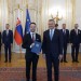 Pellegrini vymenoval 30 nových profesorov. Medzi nimi je aj známy infektológ Peter Sabaka