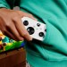 Microsoft predstavil svoj doteraz najmenší herný ovládač pre Xbox. Zmestí sa do vrecka