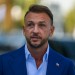 Takmer 29-tisíc ľudí žiada odchod Šutaja Eštoka. Nadácia upozornila na ďalší nákup kamier bez súťaže