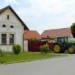 Slučování obcí je efektivnější pro vzdělávání a sociální oblast. Úspory tam ale nejsou, míní ekonom Lacina